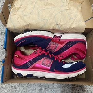 NIB Brooks Pure Flow 4